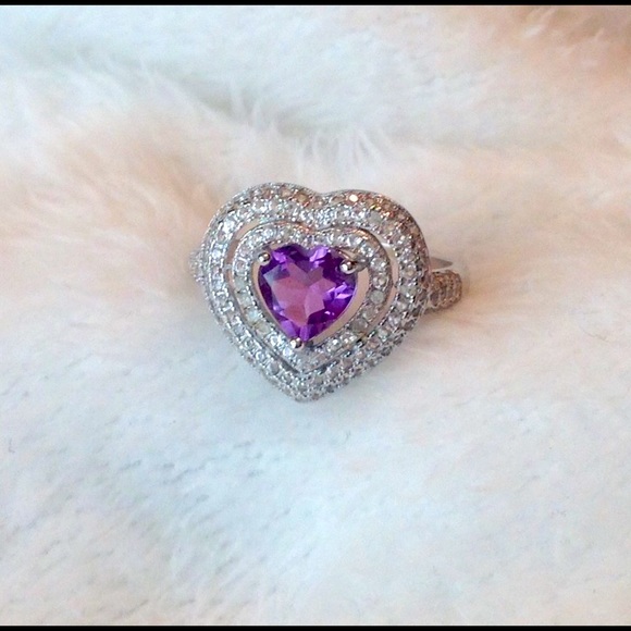 Huge Purple Amethyst, and White Sapphire,diamond ring - Picture 4 of 11